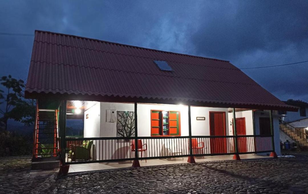 Hostal Campestre El Santuario Филандиа Екстериор снимка