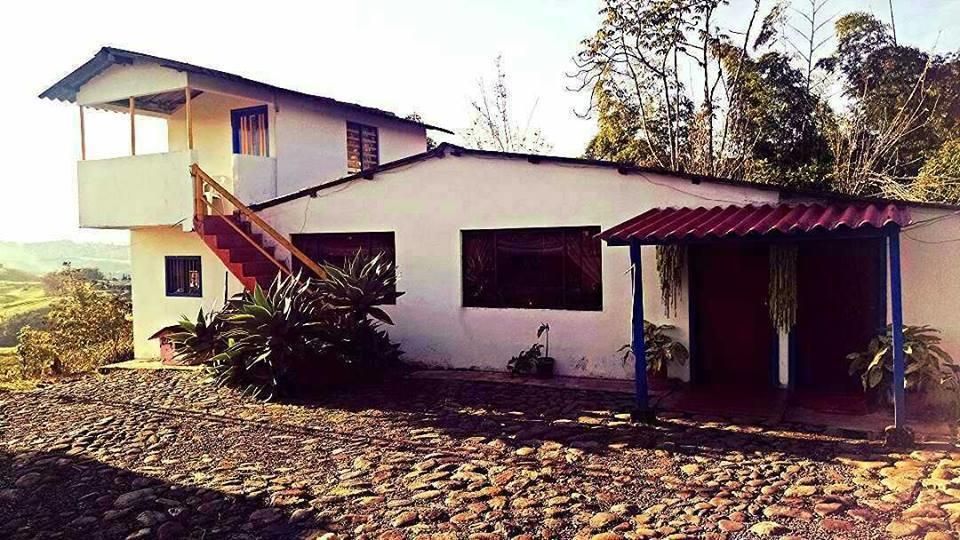 Hostal Campestre El Santuario Филандиа Екстериор снимка