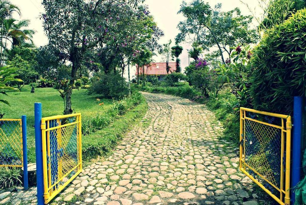 Hostal Campestre El Santuario Филандиа Екстериор снимка