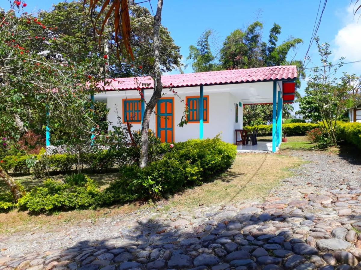 Hostal Campestre El Santuario Филандиа Екстериор снимка