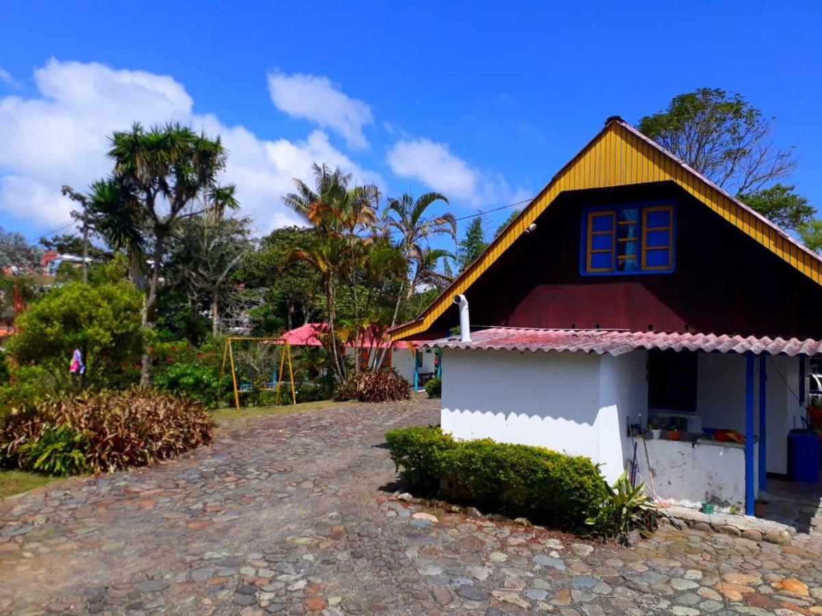 Hostal Campestre El Santuario Филандиа Екстериор снимка