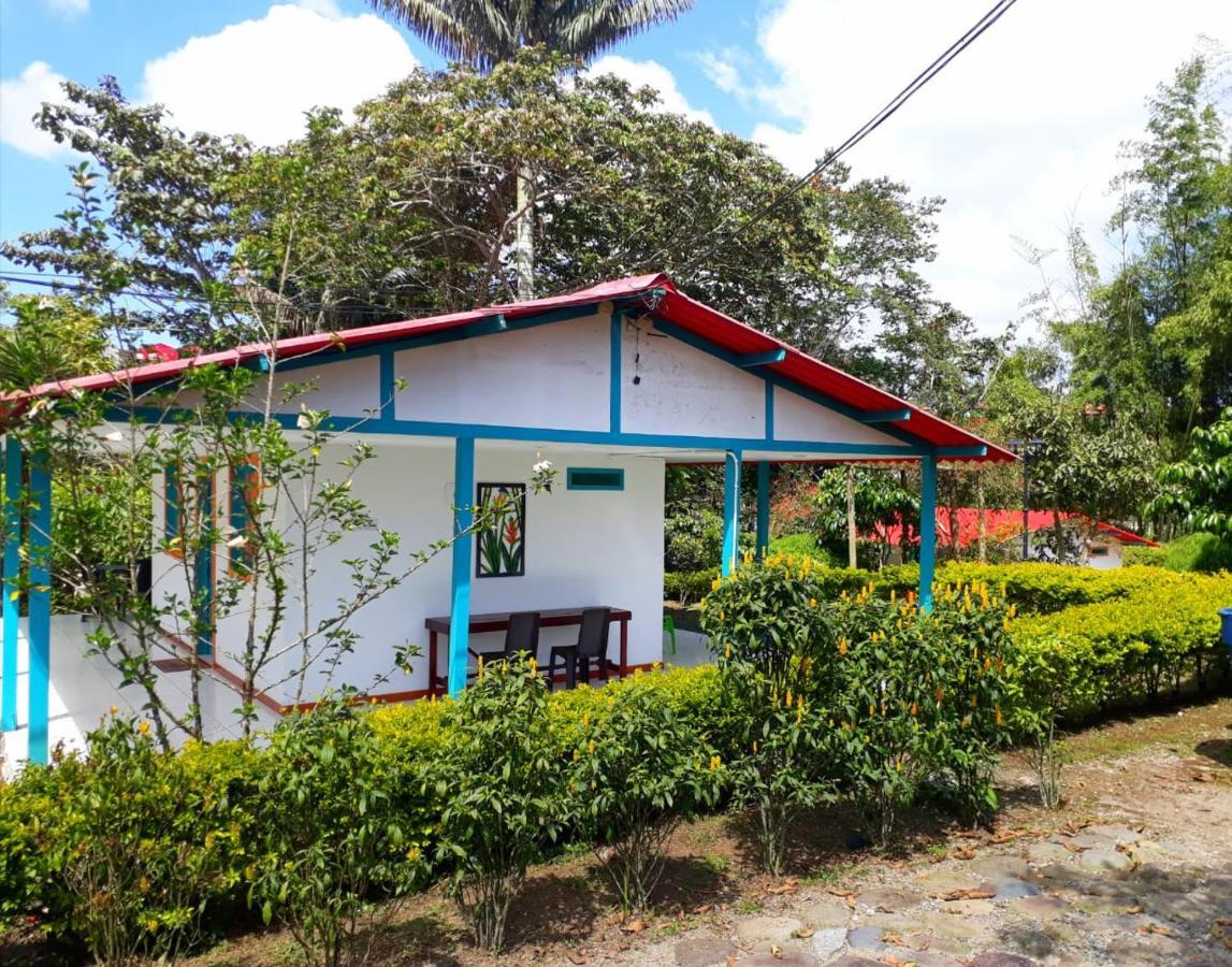 Hostal Campestre El Santuario Филандиа Екстериор снимка